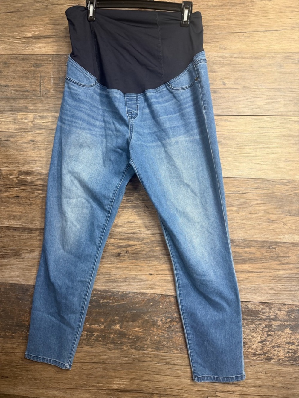 Isabel Maternity by Ingrid & Isabel Light Blue Denim Jeggings Jeans